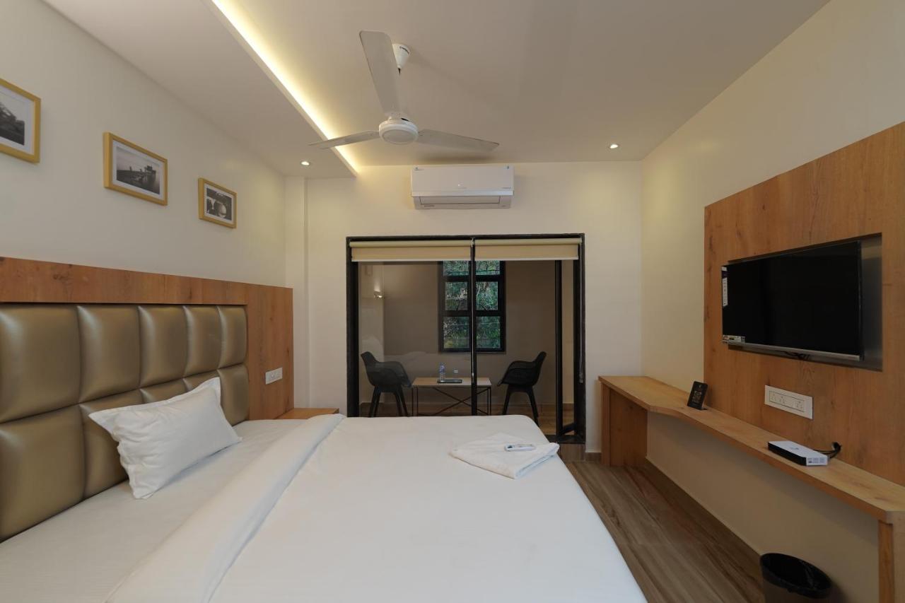 Southern Residency Kochi Buitenkant foto